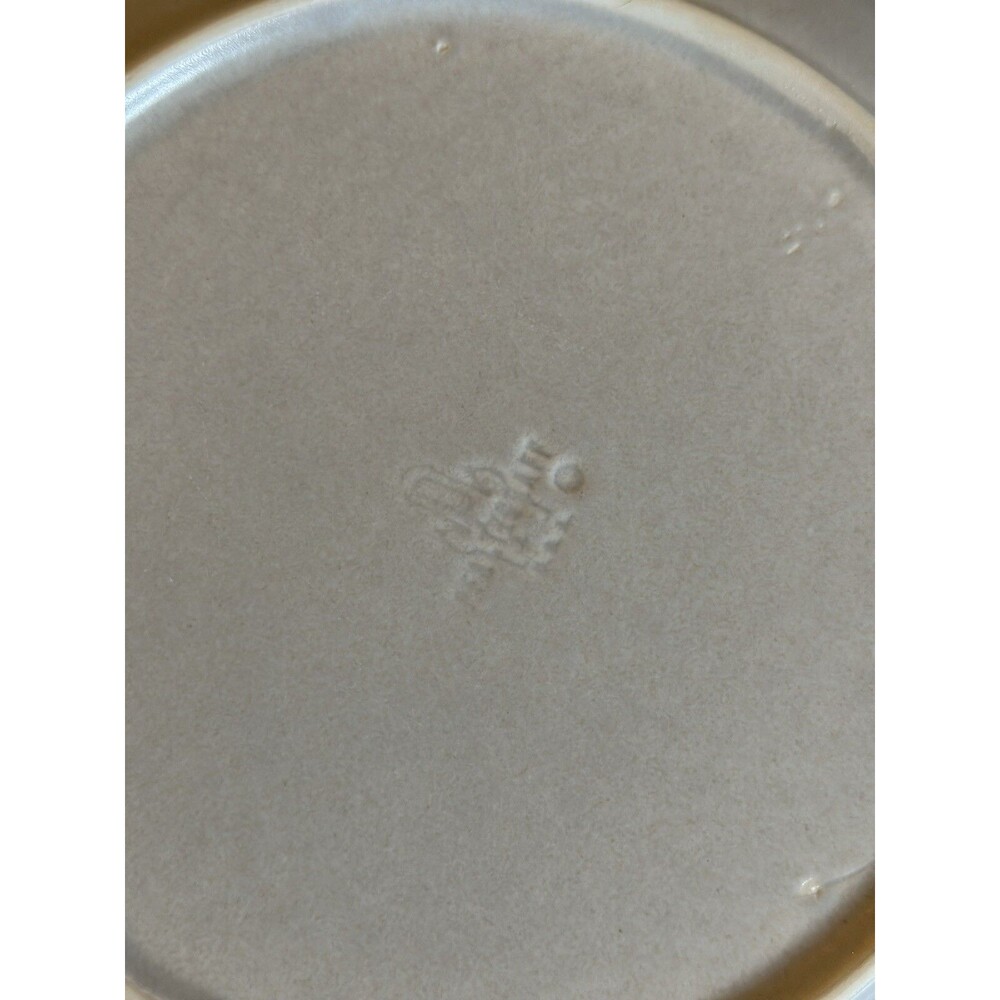 Vintage Pfaltzgraff YORKTOWNE Stoneware TWO - 4-Piece Place Settings Plates/cup - Picture 6 of 6